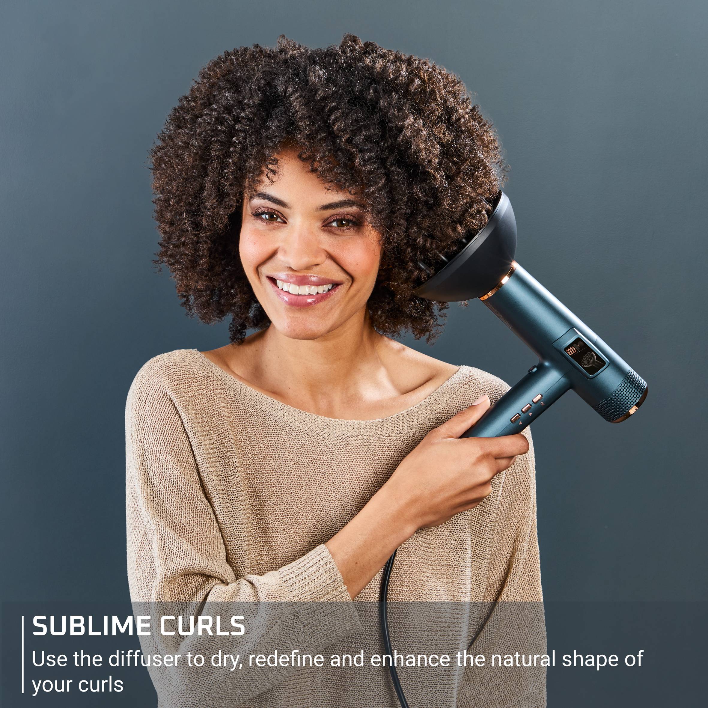 Maestria For You, Hair Dryer With Integrated Screen