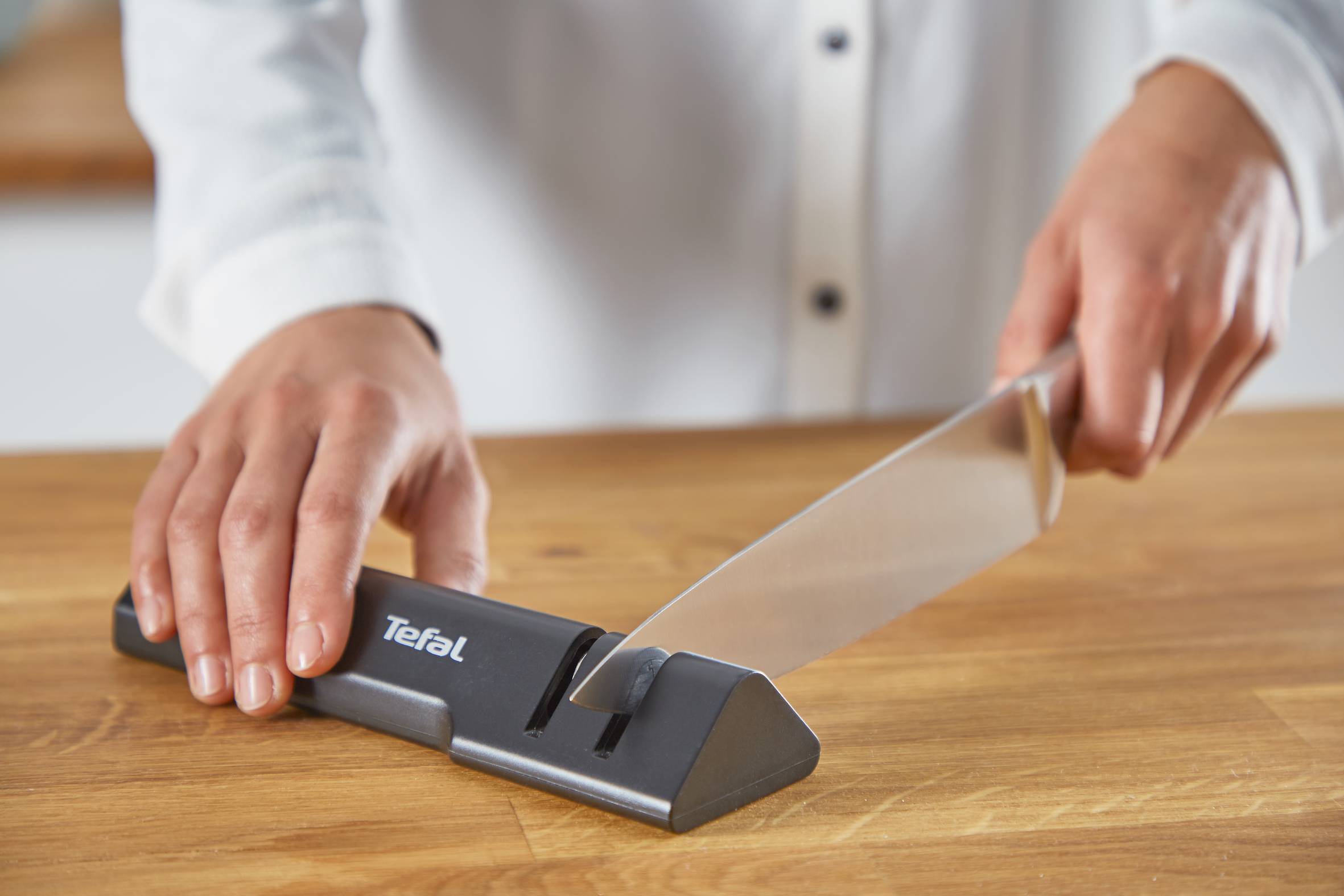 ТОЧИЛО ЗА НОЖОВЕ ESSENTIAL 19X6 CM K2660555