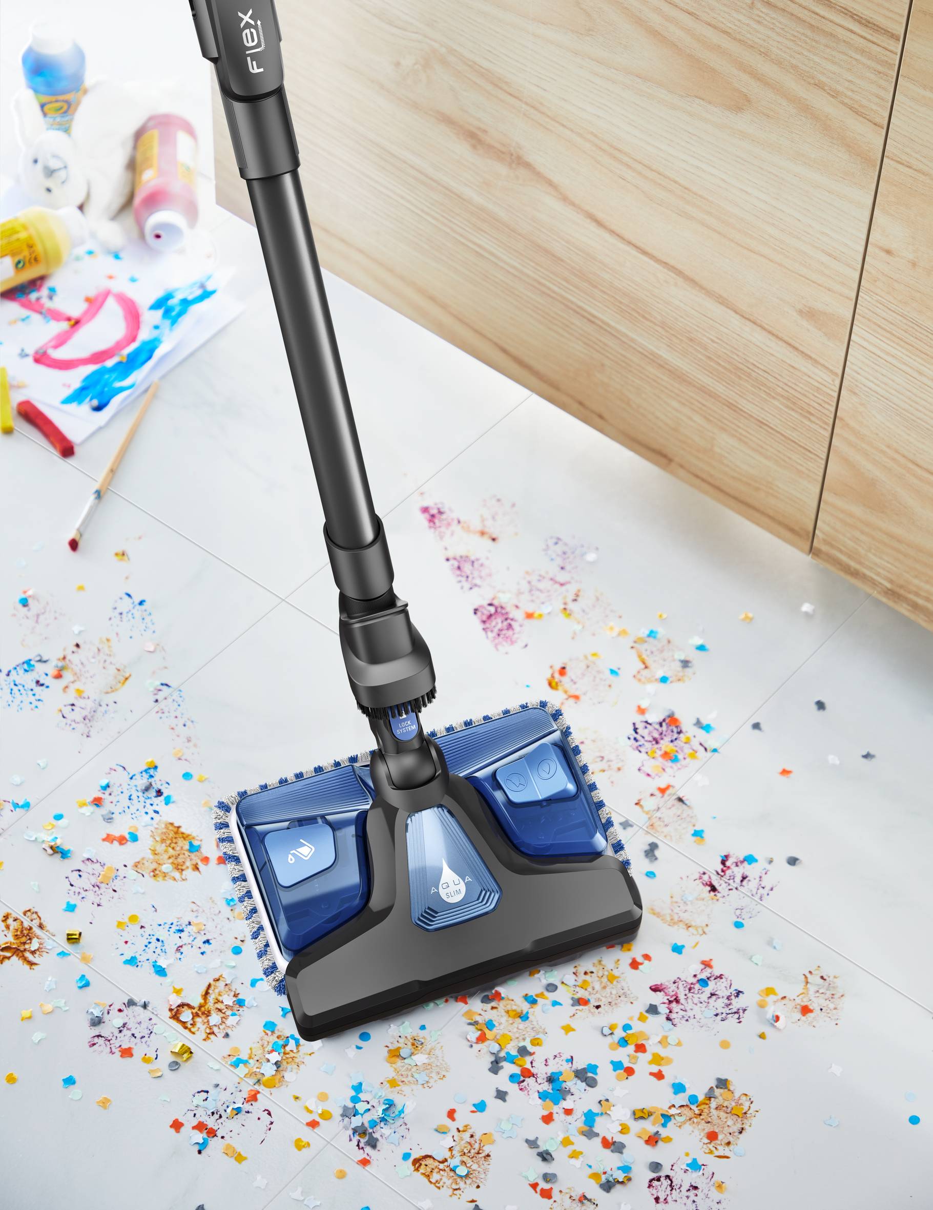 Миеща четка Aqua Slim с 2 кърпички за прахосмукачка X-Force 9.60