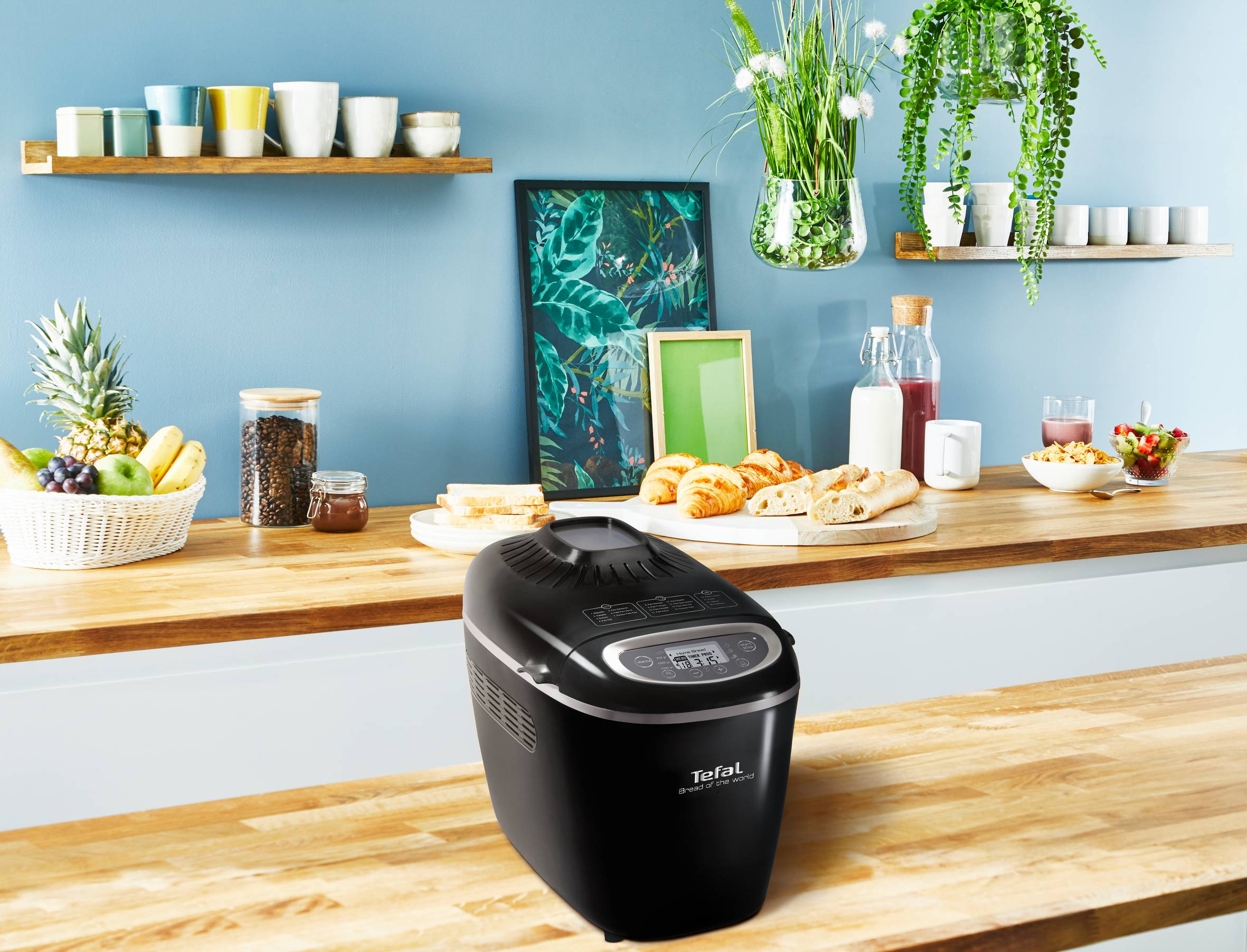 Bread of The World PF611838, Хлебопекарна , 19 програми, 1.5кг, черна