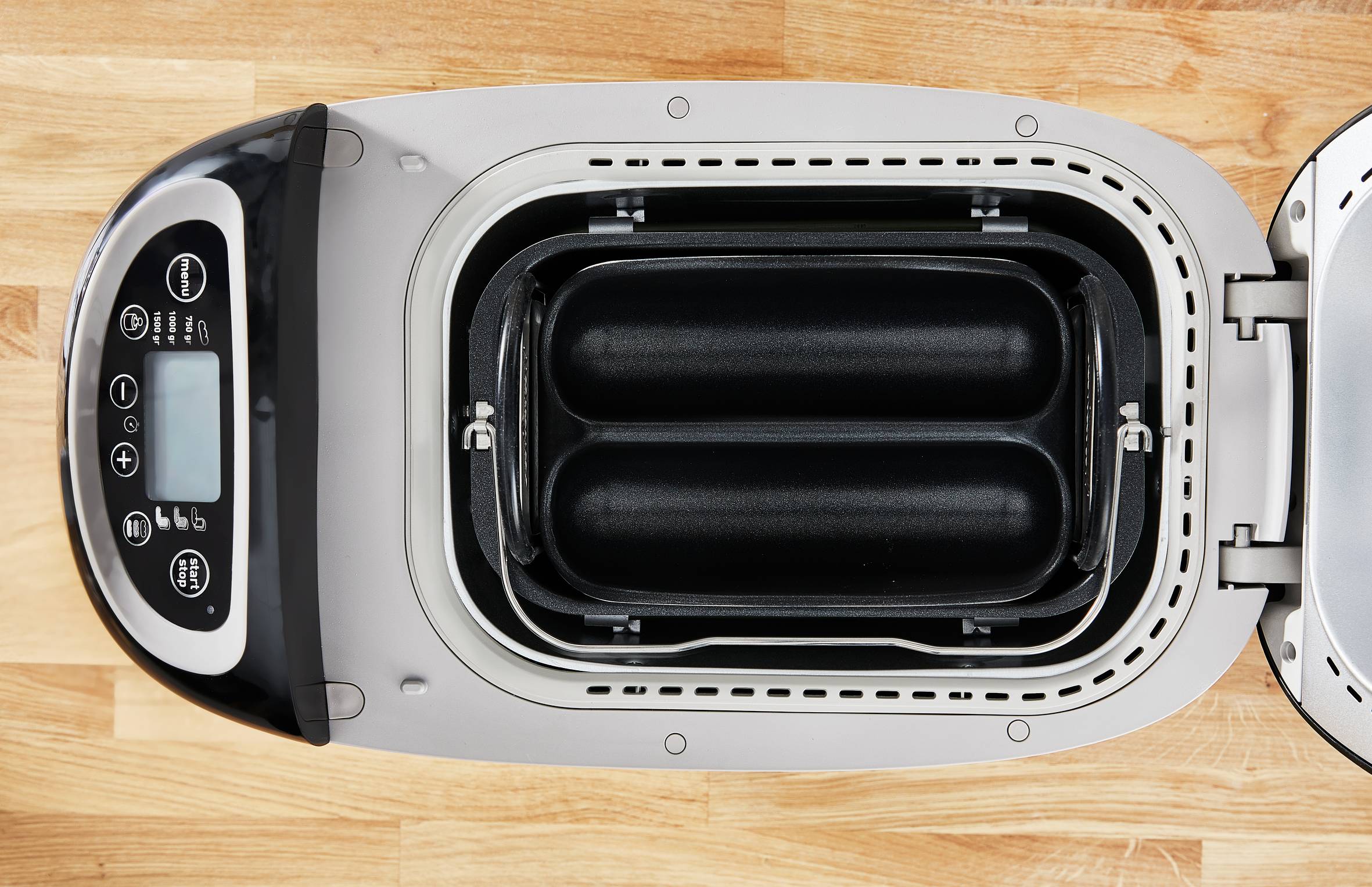 Bread of The World PF611838, Хлебопекарна , 19 програми, 1.5кг, черна